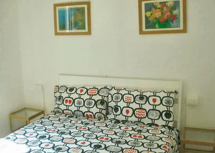 Charming In Corniglia, 40 M², Air-conditioned Appartement